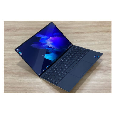 Dell XPS 9310 01