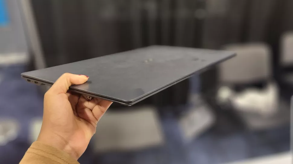 10 laptop duoc ua chuong nhat