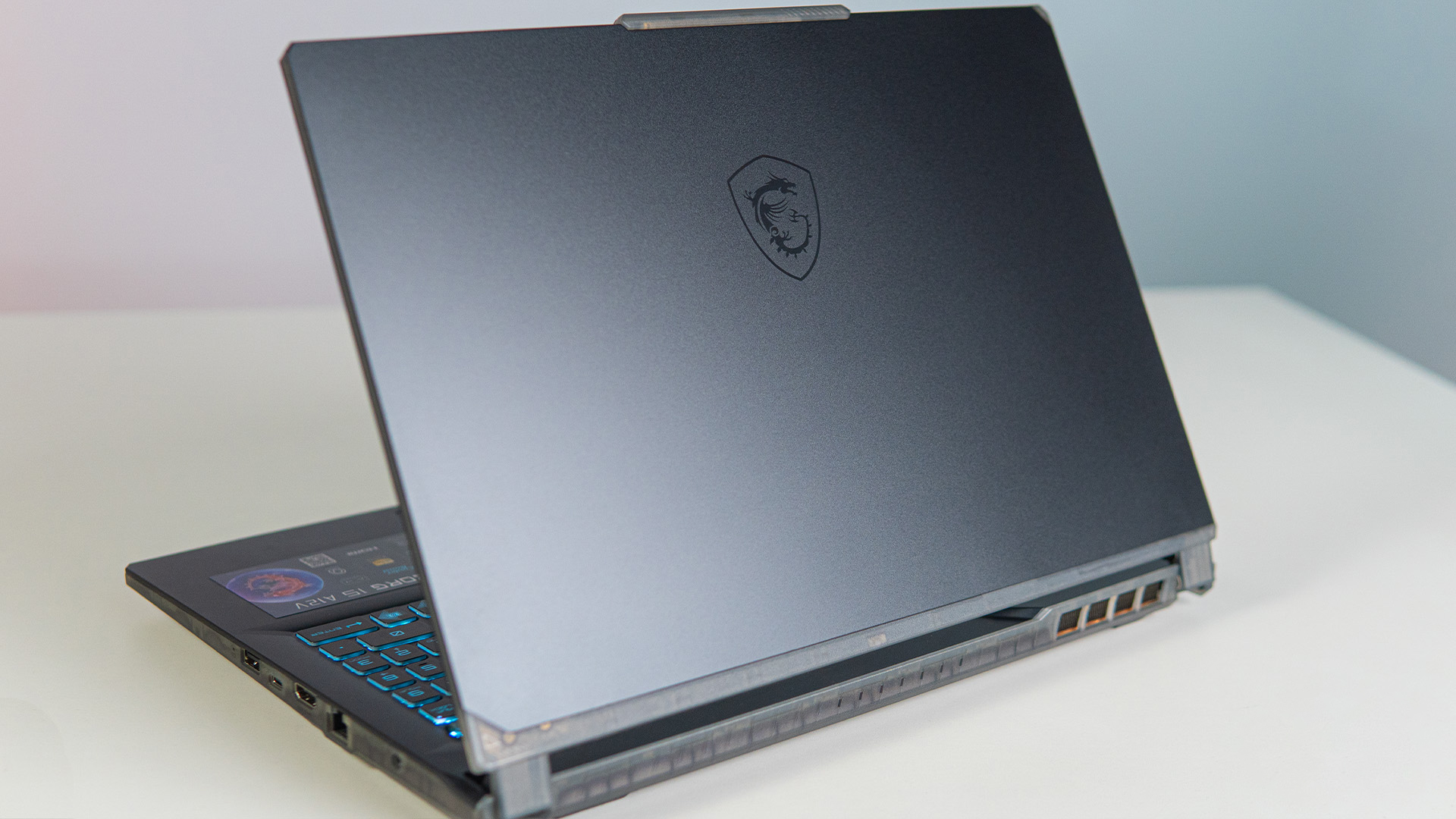 MSI Cyborg 15: Hiệu suất cao, chi phí thấp 32 02 47