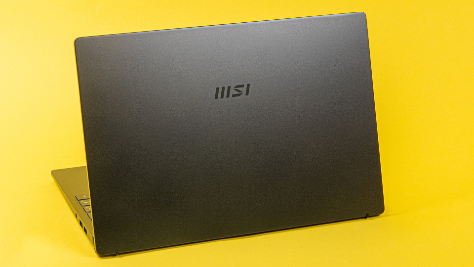 Đánh giá máy tính xách tay MSI Modern 14 18 02 49