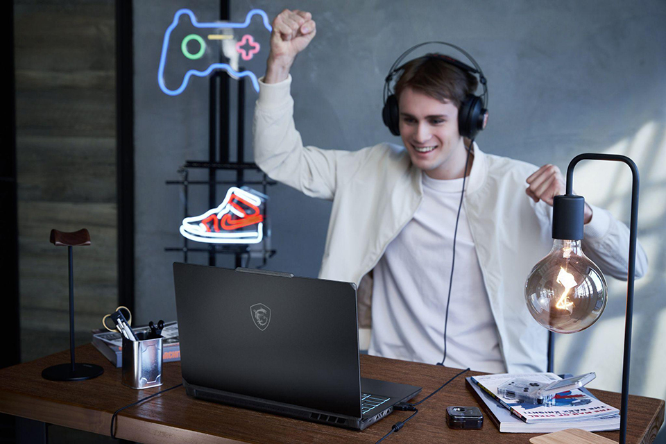 MSI Cyborg 15 & Thin GF63: Máy tính xách tay chơi game nhẹ giá trị tốt nhất 2 02 51