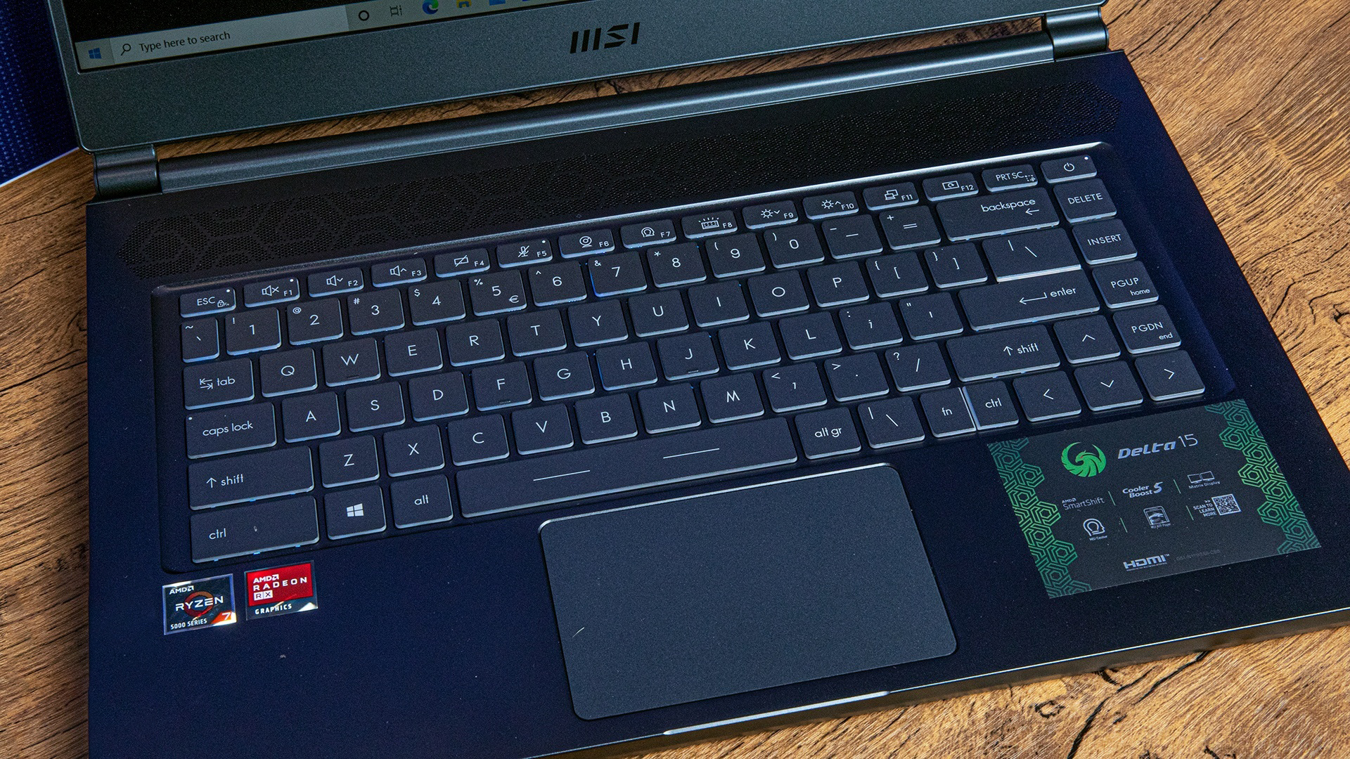 Máy tính xách tay MSI Delta 15 19 08 34