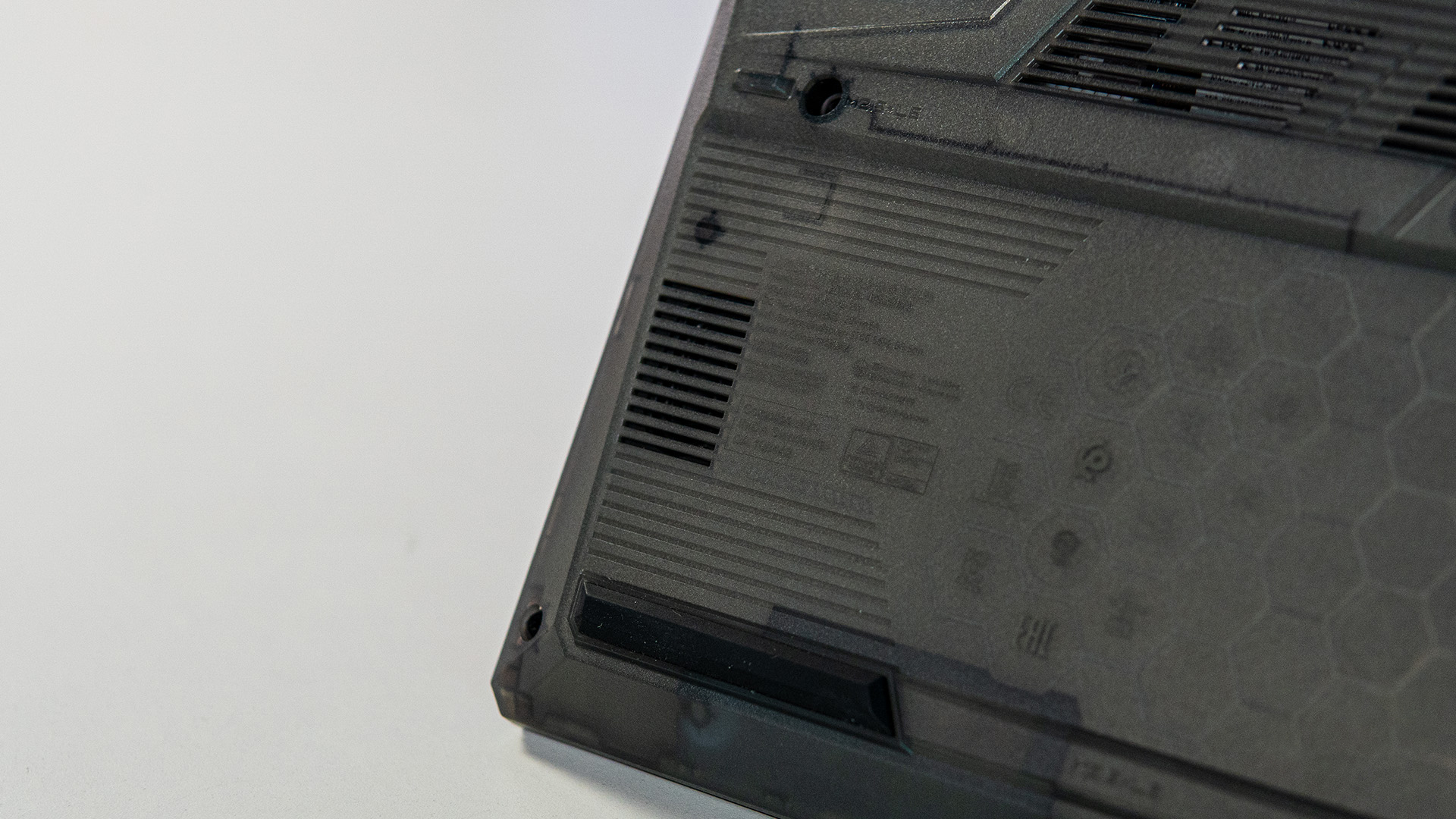 MSI Cyborg 15: Hiệu suất cao, chi phí thấp 41 11 50