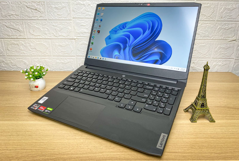 4 laptop cho sinh vien y