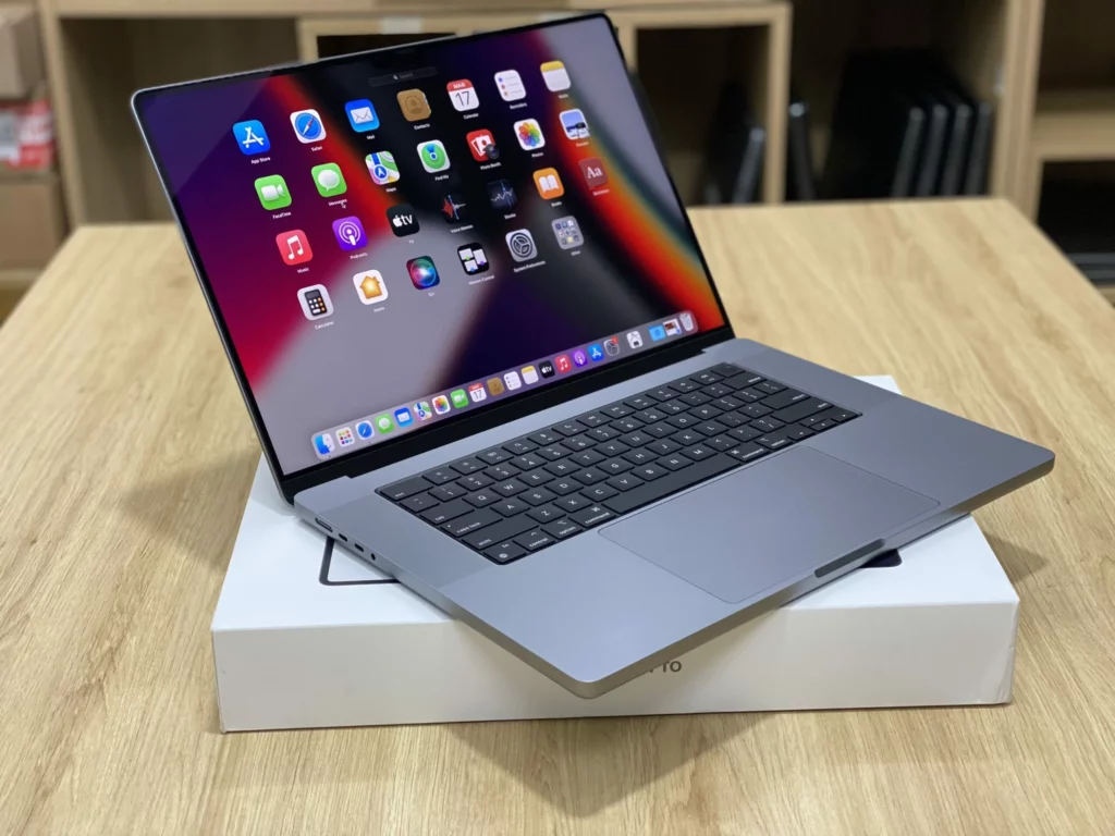 5 chon mua laptop do hoa