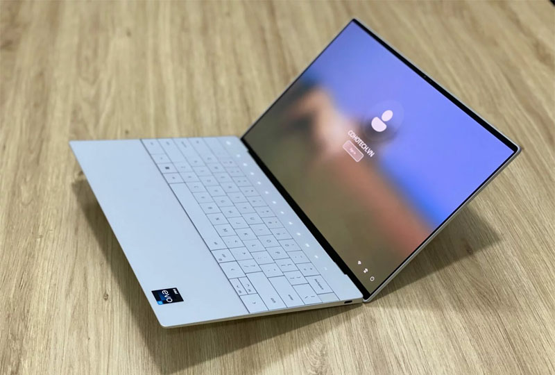 Nên mua laptop hay Macbook? Sự lựa chọn nào cho sinh viên? 9 5 nen mua laptop hay macbook