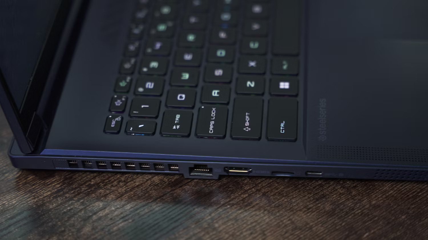 MSI Stealth 16 Studio: Máy tính xách tay Beast 16" tuyệt đẹp với RTX 4070 12 ezgif 5 0e9f213912