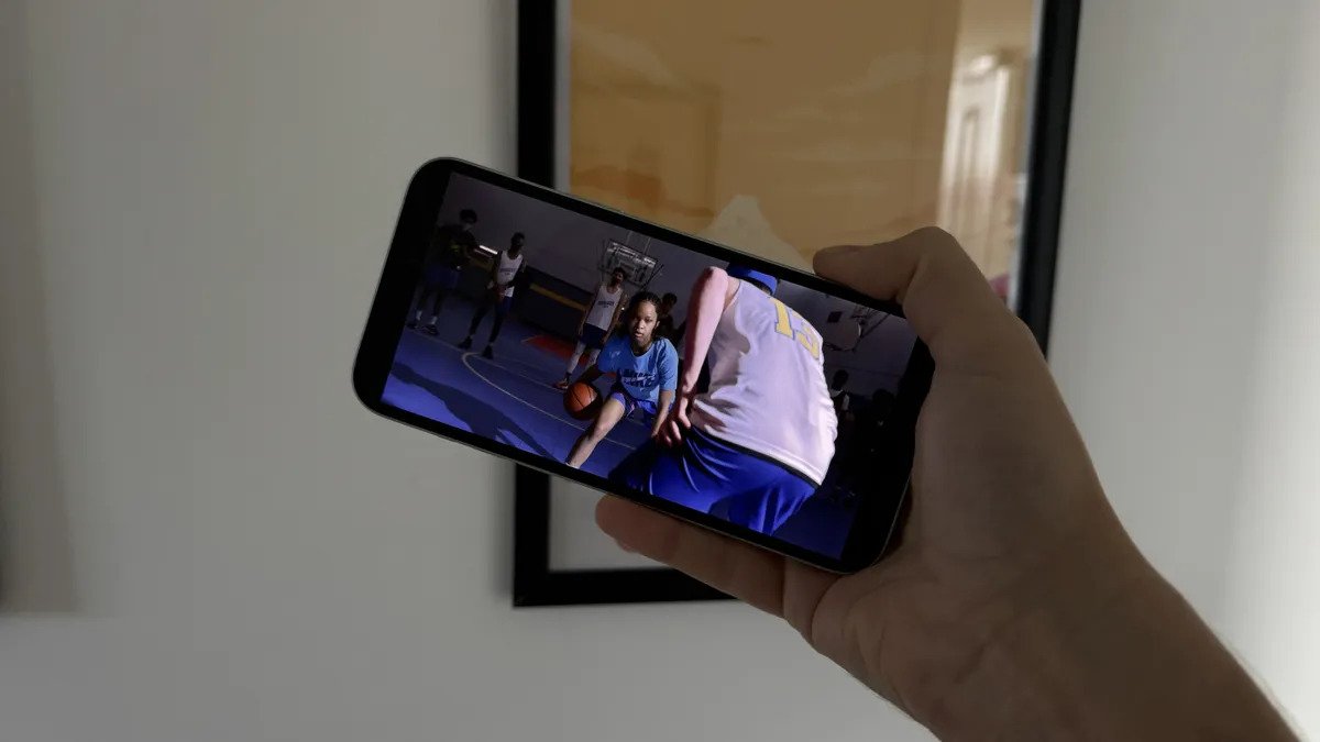 Đánh giá iPhone 15 Plus: Một cú nổ nhẹ nhàng 16 IPHONE 15 PLUS 05