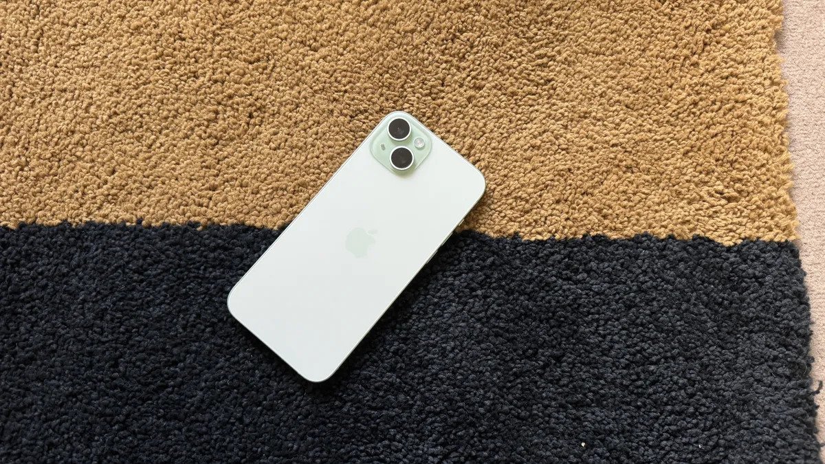 Đánh giá iPhone 15 Plus: Một cú nổ nhẹ nhàng 18 IPHONE 15 PLUS 07