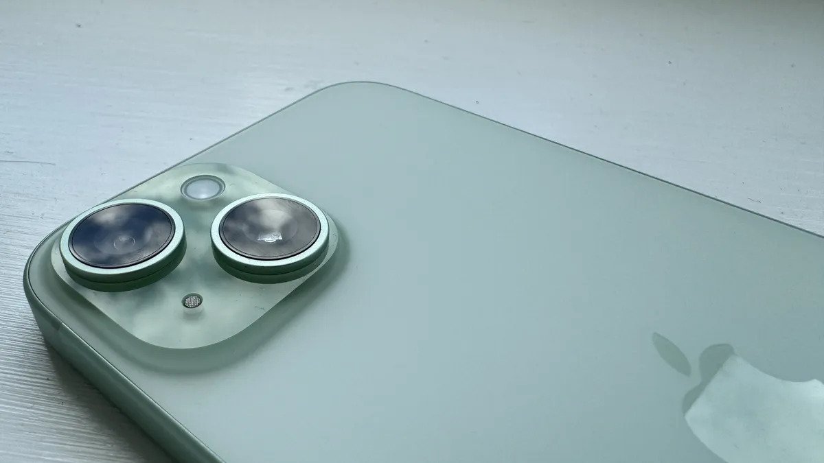 Đánh giá iPhone 15 Plus: Một cú nổ nhẹ nhàng 19 IPHONE 15 PLUS 08