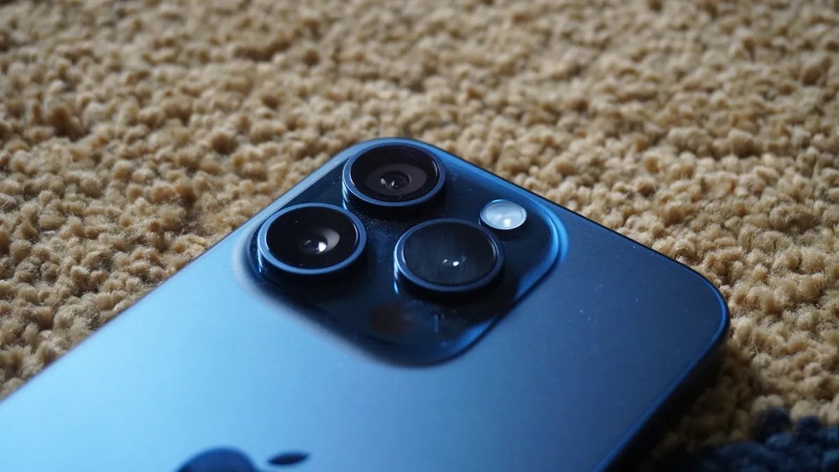 Đánh giá iPhone 15 Pro: Thay đổi nhỏ, khác biệt lớn 22 iPhone 15 Pro 09