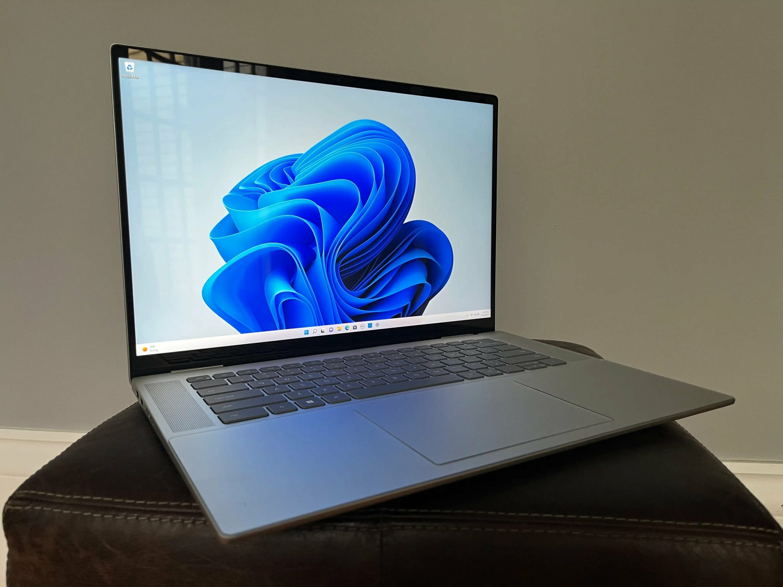 Máy tính xách tay tốt nhất để chỉnh sửa video 2023: Tổng thể tốt nhất, màn hình tốt nhất và hơn thế nữa 17 18 2 scaled