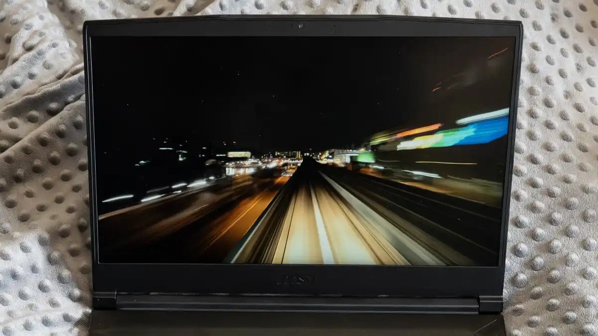 Đánh giá MSI Thin GF63 (2023): Một chiếc laptop chơi game mà bạn có thể mua được 8 MSI Thin GF63 04