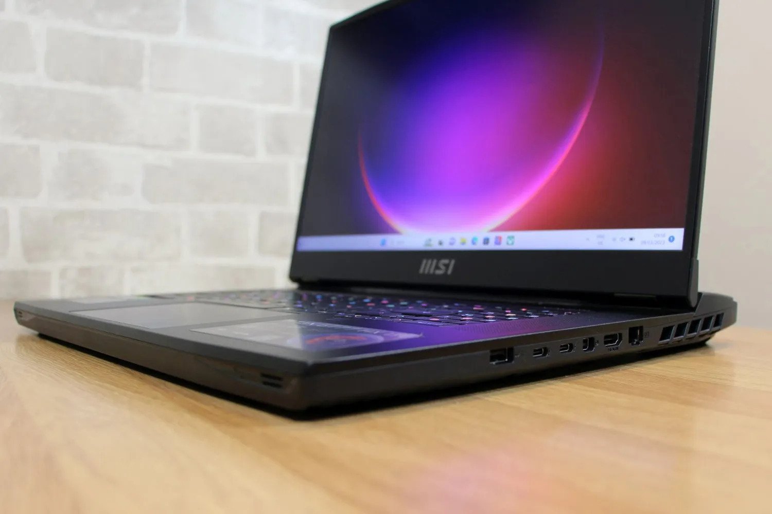 Đánh giá MSI Titan GT77 HX 13V (2023): RTX ra mắt 16 MSI Titan GT77 HX 13V 2023 04