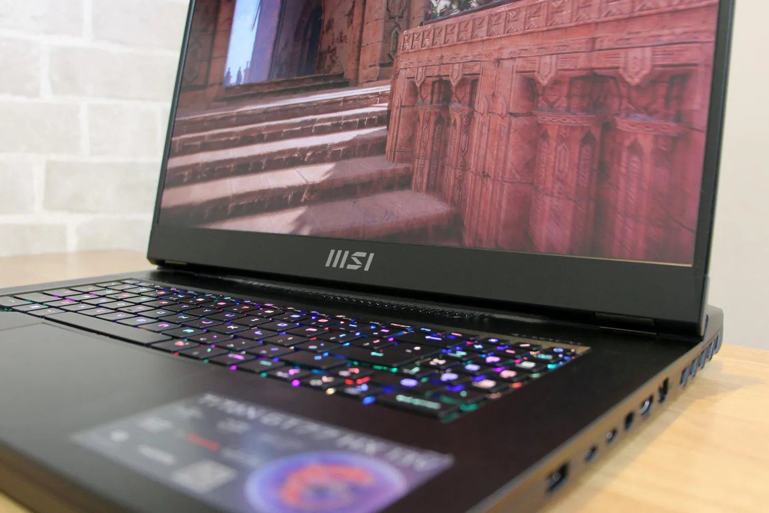 Đánh giá MSI Titan GT77 HX 13V (2023): RTX ra mắt 23 MSI Titan GT77 HX 13V 2023 11