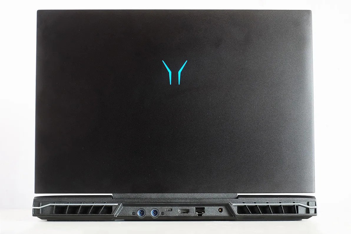 Medion Erazer X40 Beast 02