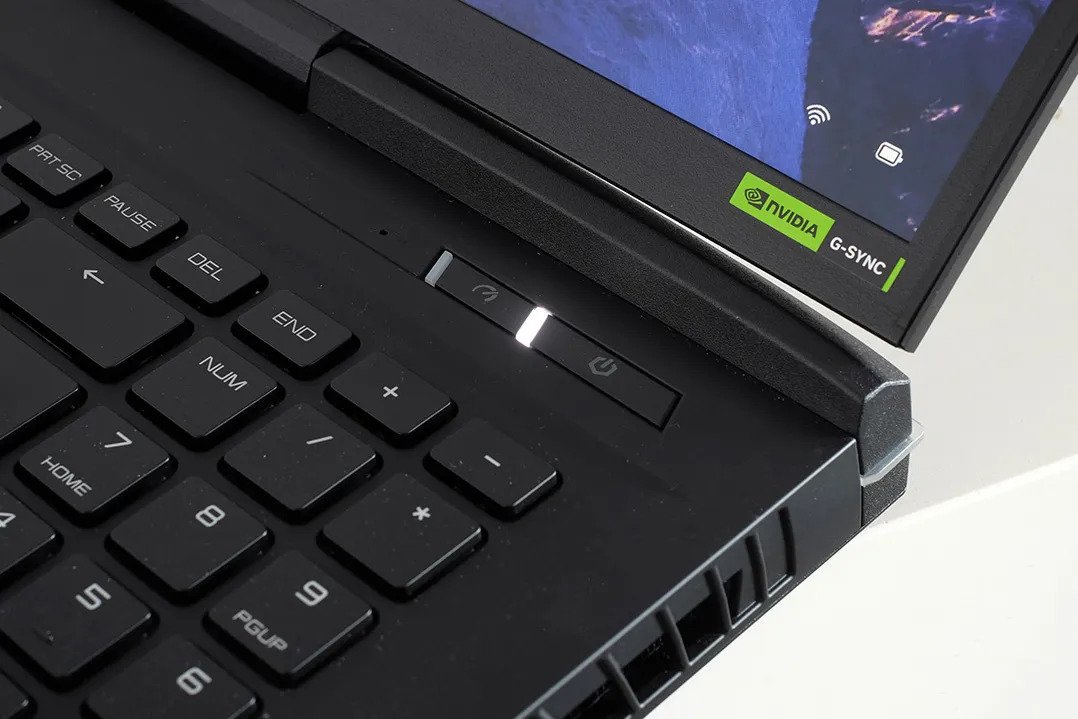 Đánh giá Medion Erazer X40 Beast: nó là một con quái vật 18 Medion Erazer X40 Beast 06