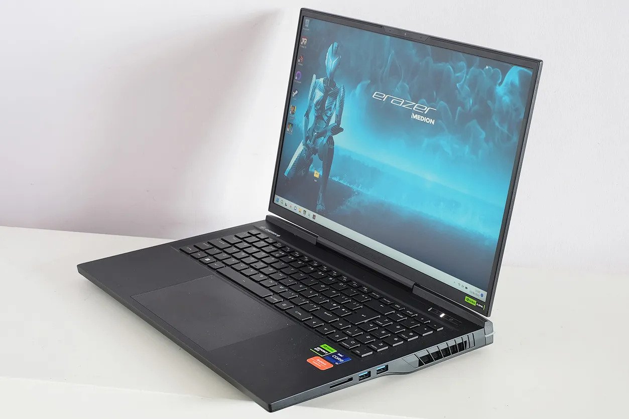 Đánh giá Medion Erazer X40 Beast: nó là một con quái vật 23 Medion Erazer X40 Beast 11