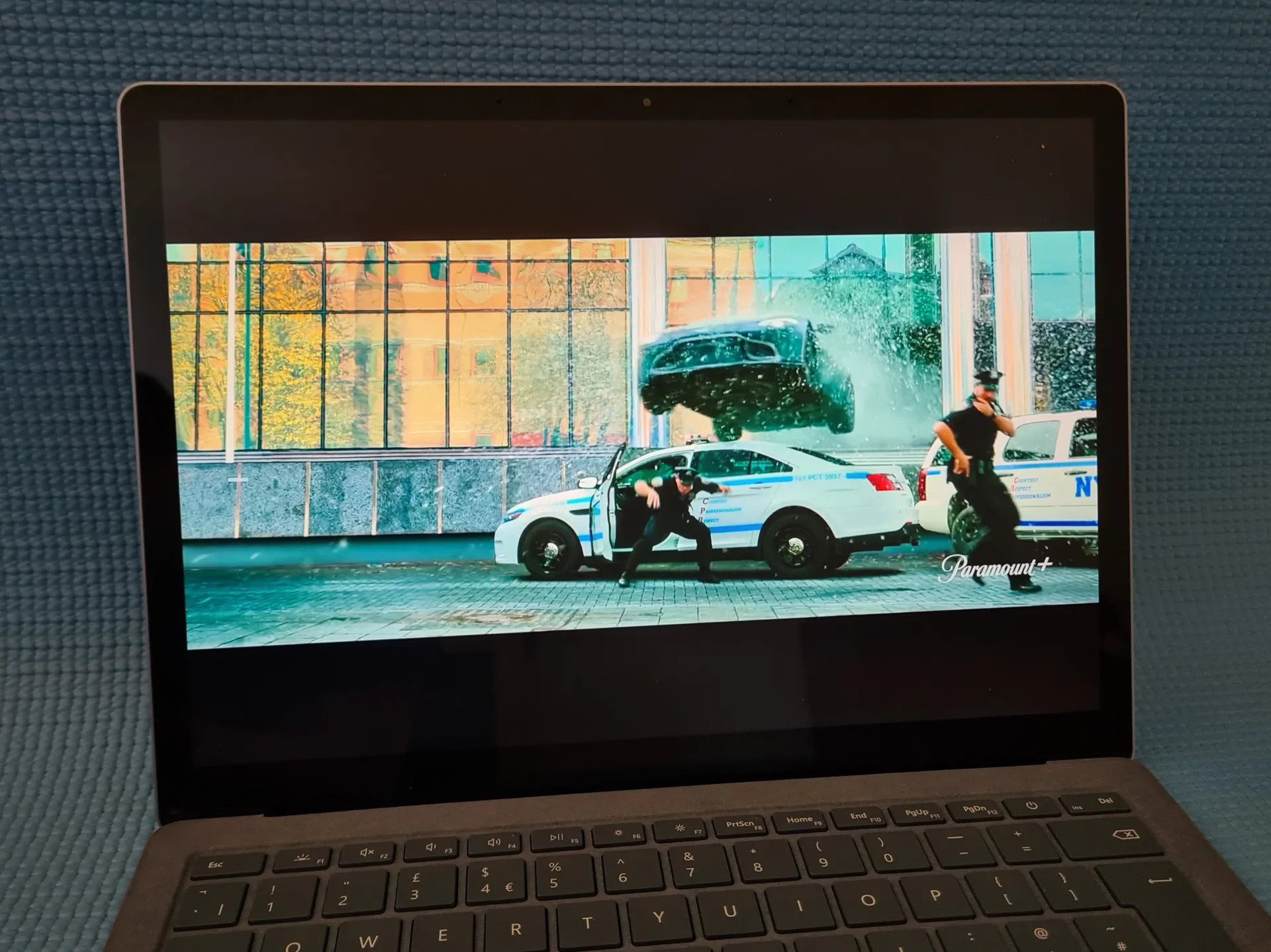 Đánh giá máy tính xách tay Microsoft Surface 4 16 Microsoft Surface Laptop 4 05