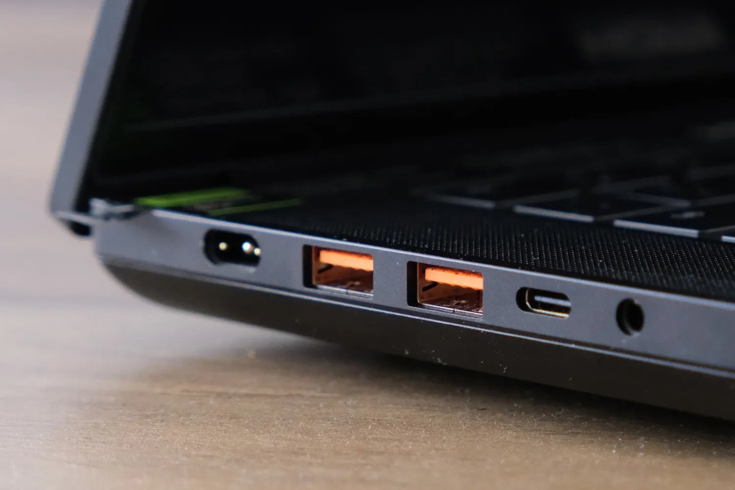 Razer Blade 16 Automobile Lamborghini Edition 04