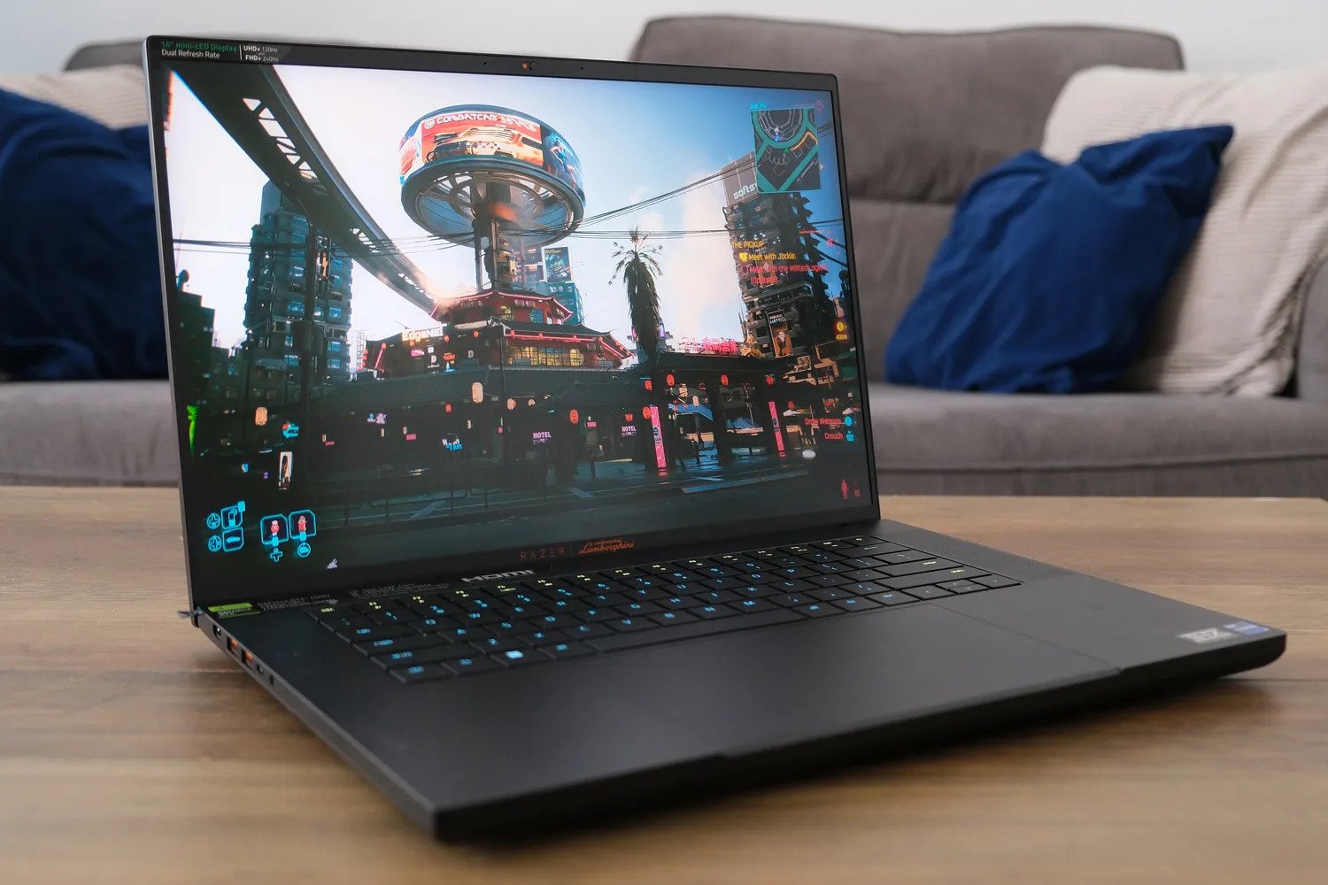 Razer Blade 16 Automobile Lamborghini Edition 05