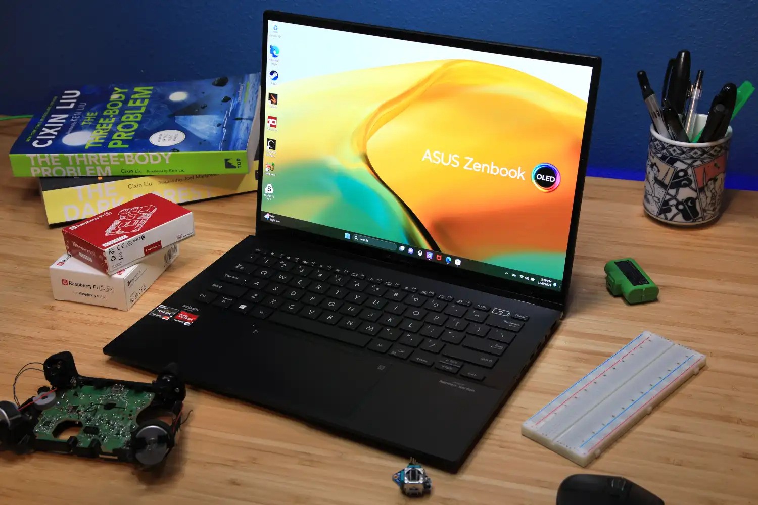 Máy tính xách tay tốt nhất dành cho giáo viên năm 2024: Nhìn chung tốt nhất, thời lượng pin tốt nhất và hơn thế nữa 18 07 3