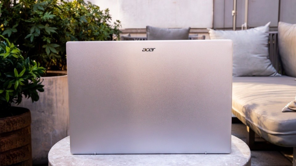 Acer Swift Go 14 02