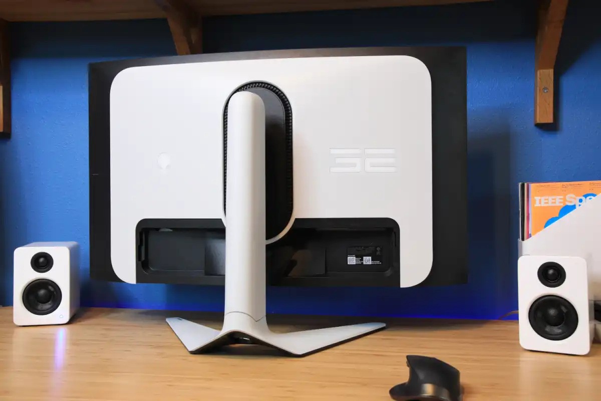 Đánh giá Alienware AW3225QF: Giấc mơ OLED 4K mà bạn hằng mong đợi 12 Alienware AW3225QF 02