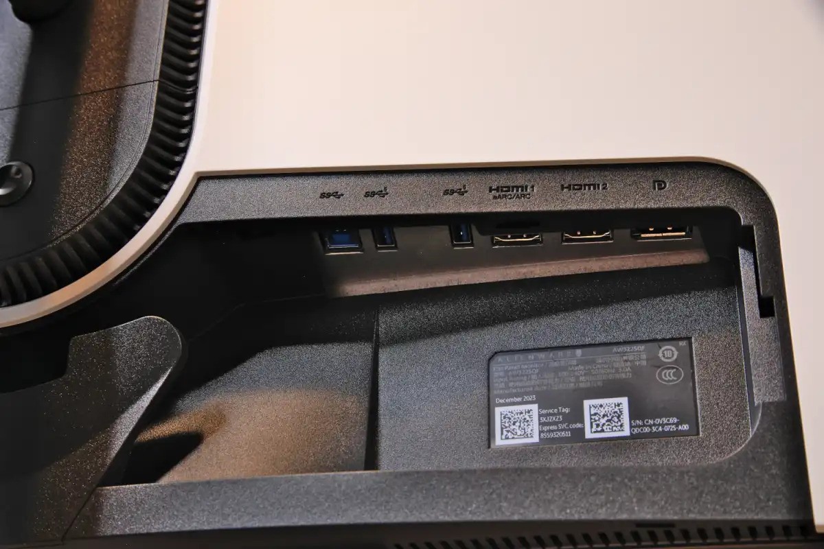 Đánh giá Alienware AW3225QF: Giấc mơ OLED 4K mà bạn hằng mong đợi 14 Alienware AW3225QF 04