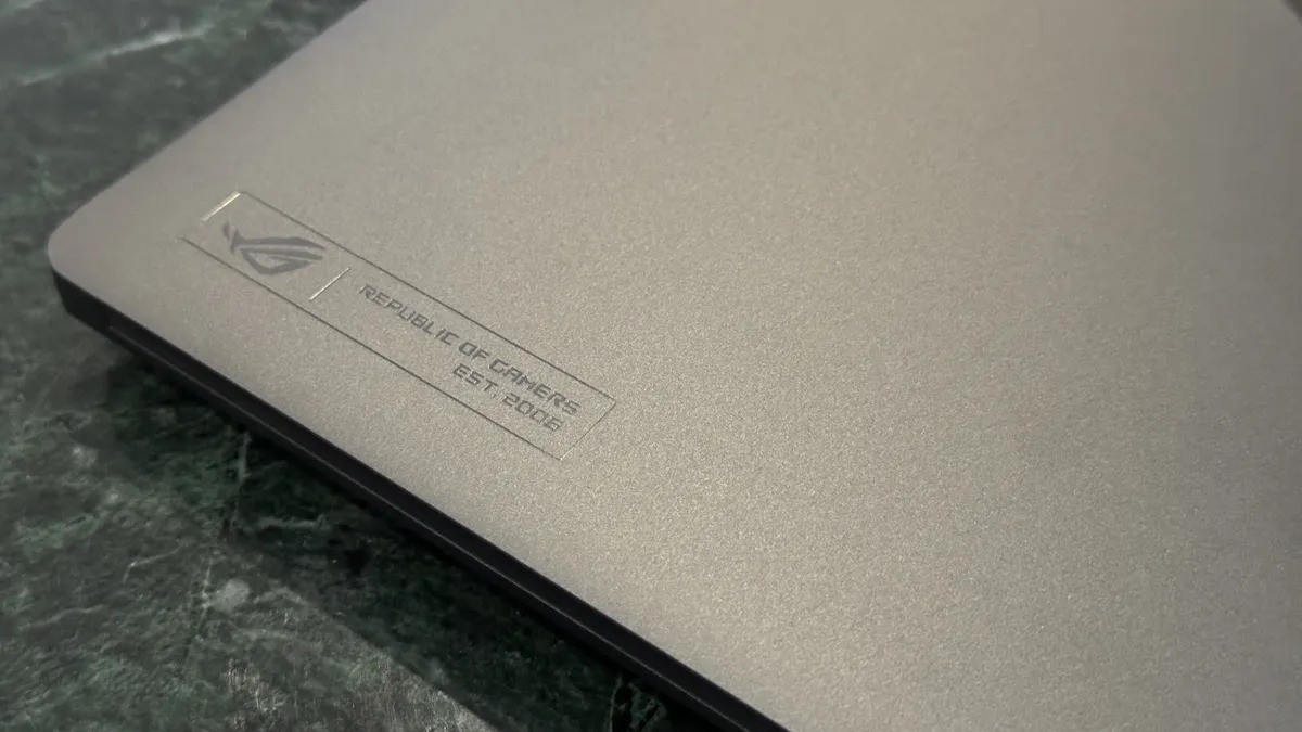 Đánh giá thực tế Asus ROG Zephyrus G14 (2024) 15 Asus ROG Zephyrus G14 2024 06