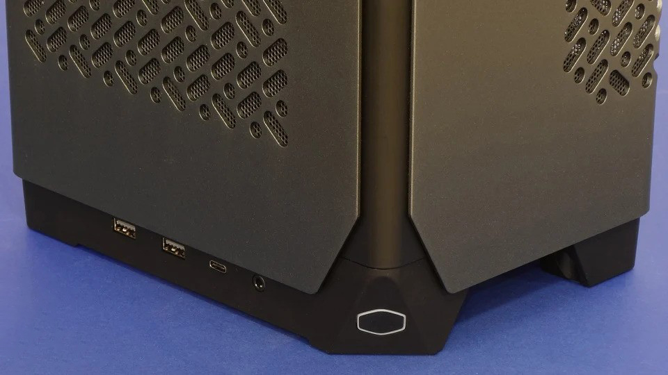 Cooler Master NCore 100 Max 03