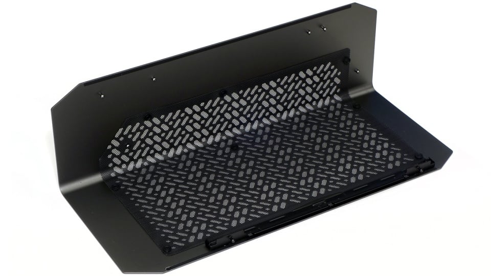 Cooler Master NCore 100 Max 04