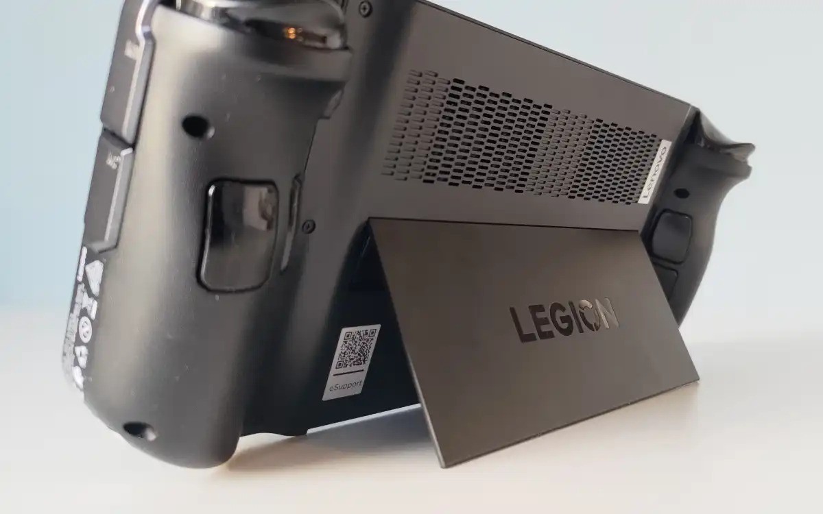 Lenovo Legion Go 07