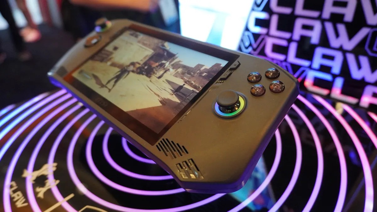 Đánh giá thực tế MSI Claw: Gặp gỡ đối thủ tiếp theo của Steam Deck 8 MSI Claw 02