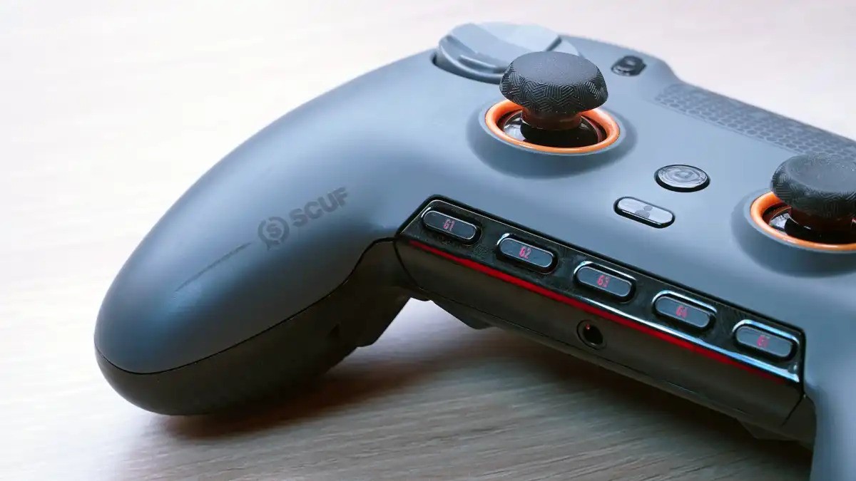 Scuf Envision Pro 02