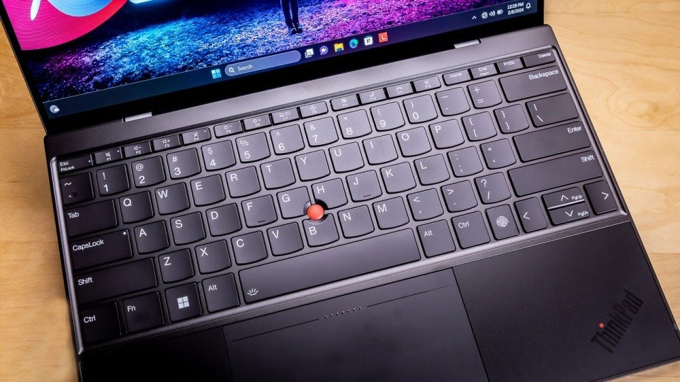 Lenovo ThinkPad Z13 Gen 2 05