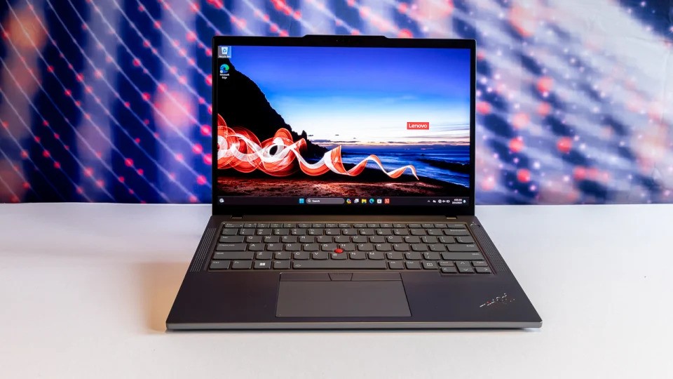 Bên trong dòng ThinkPad T 2024: Lenovo, iFixit giúp việc sửa chữa máy tính xách tay làm việc dễ dàng hơn 22 ThinkPad T 2024 02