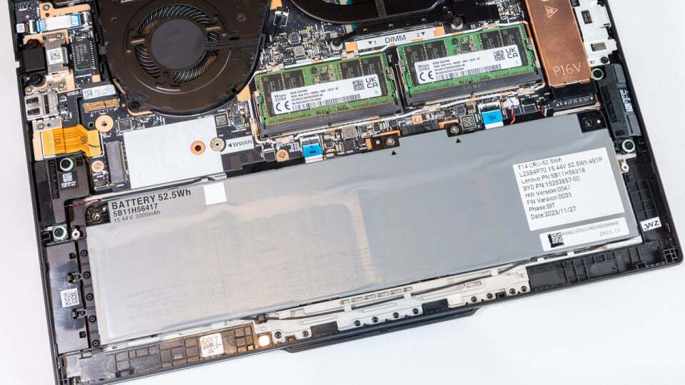 Bên trong dòng ThinkPad T 2024: Lenovo, iFixit giúp việc sửa chữa máy tính xách tay làm việc dễ dàng hơn 29 ThinkPad T 2024 09