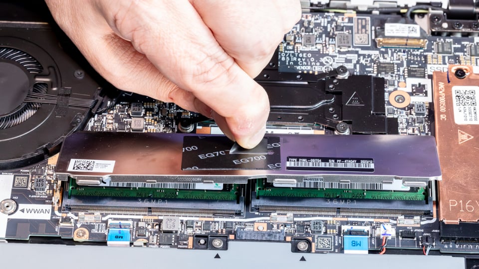 Bên trong dòng ThinkPad T 2024: Lenovo, iFixit giúp việc sửa chữa máy tính xách tay làm việc dễ dàng hơn 32 ThinkPad T 2024 12