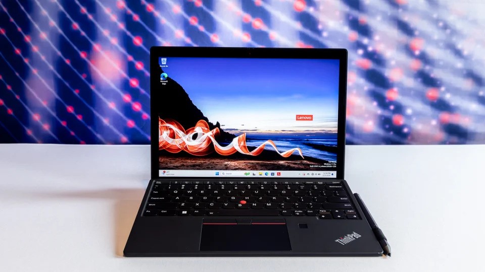 Bên trong dòng ThinkPad T 2024: Lenovo, iFixit giúp việc sửa chữa máy tính xách tay làm việc dễ dàng hơn 37 ThinkPad T 2024 17