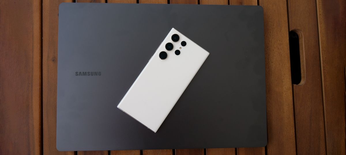 Máy tính xách tay tốt nhất cho người viết lách năm 2024 11 04 2