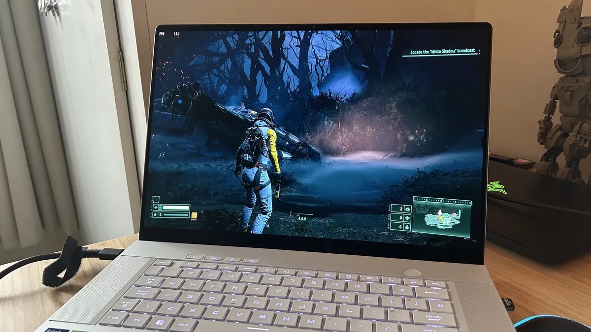 Asus ROG Zephyrus G16 2024 04