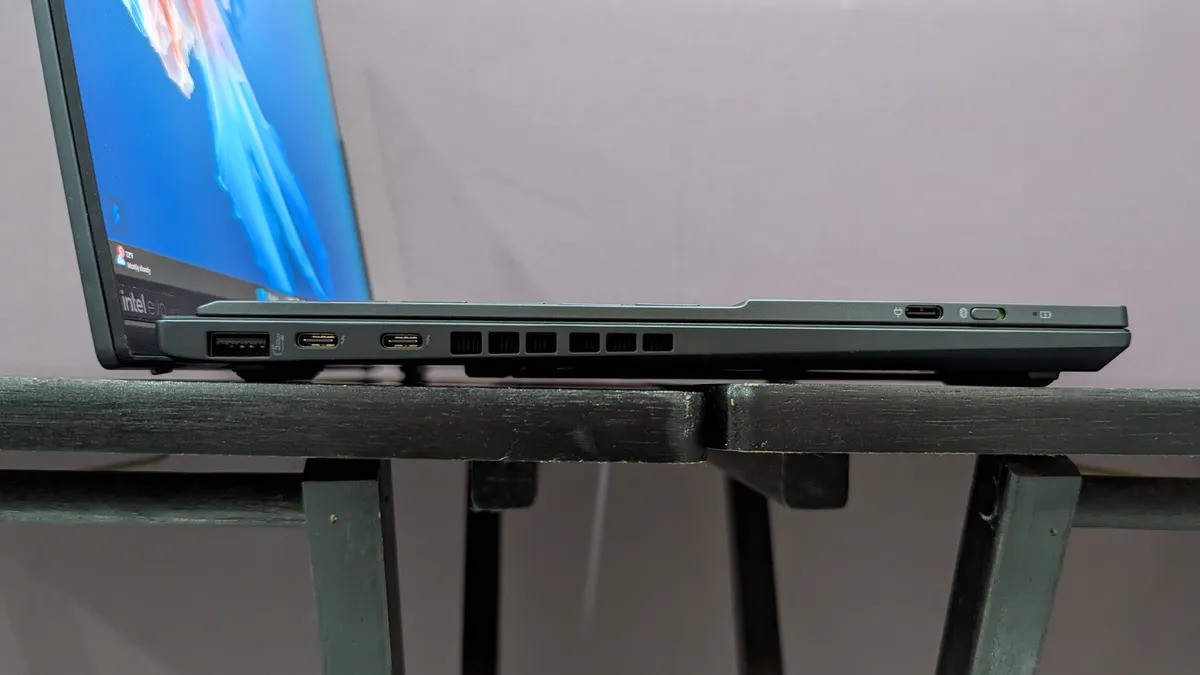 Asus Zenbook Duo 2024 03