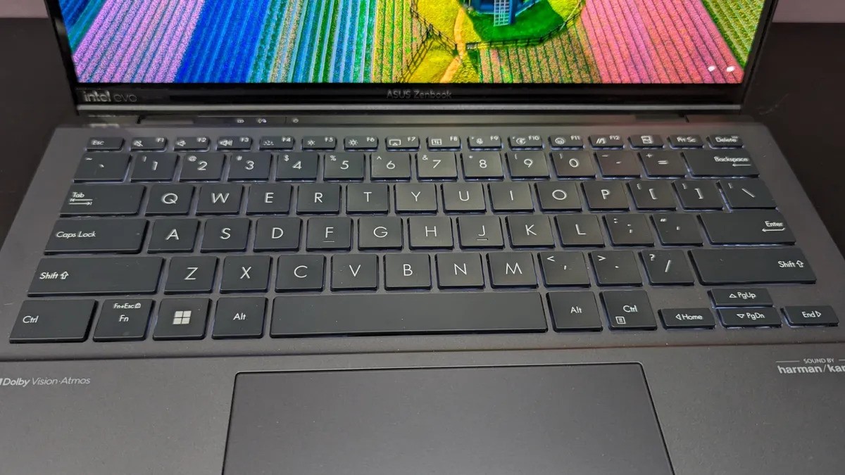 Asus Zenbook Duo 2024 06