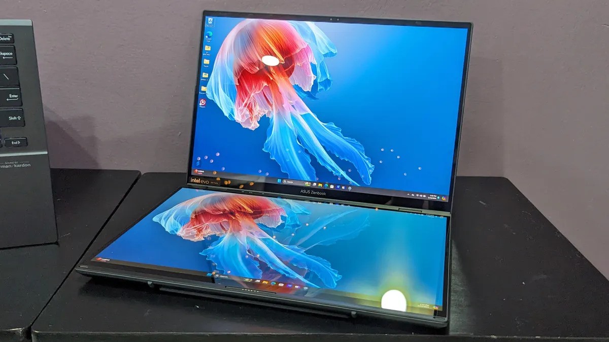 Asus Zenbook Duo 2024 08