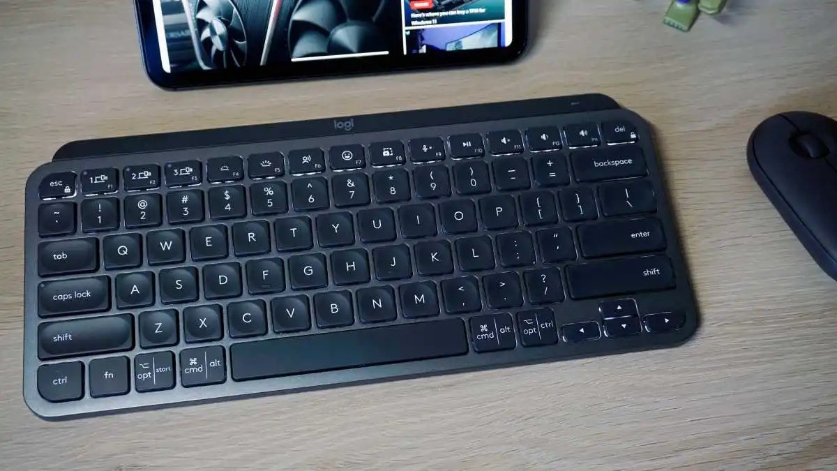 Bàn phím không dây tốt nhất 2024: Các mẫu Bluetooth và USB hàng đầu 18 Ban phim khong day tot nhat 2024 06