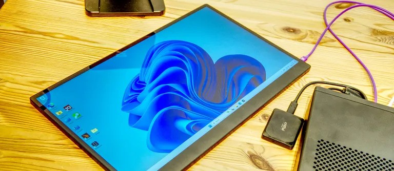 Expresso 17 Pro 4K 01