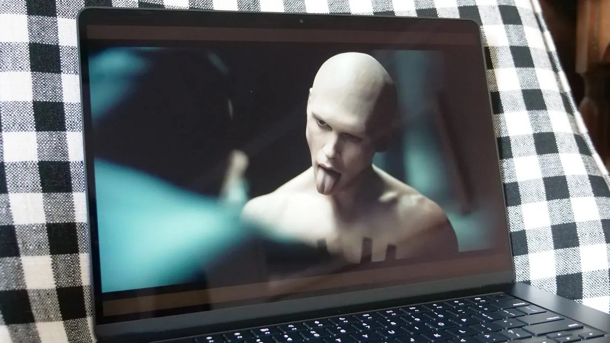 MacBook Air 15 inch M3 05