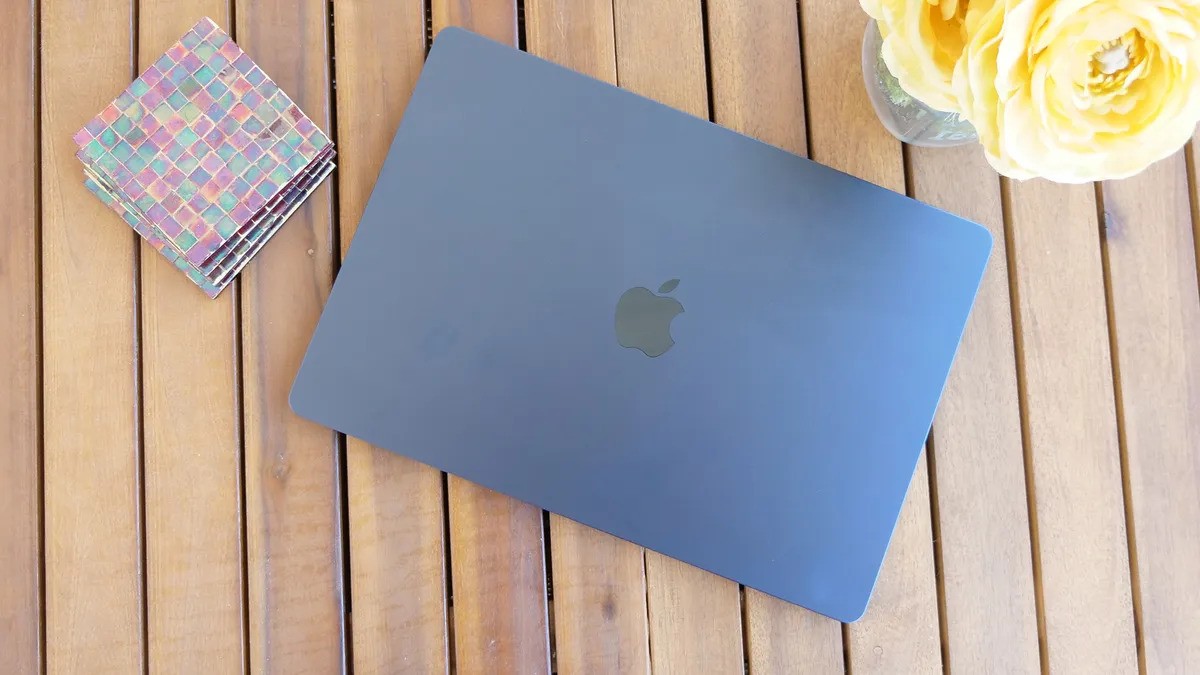 MacBook Air 15 inch M3 09
