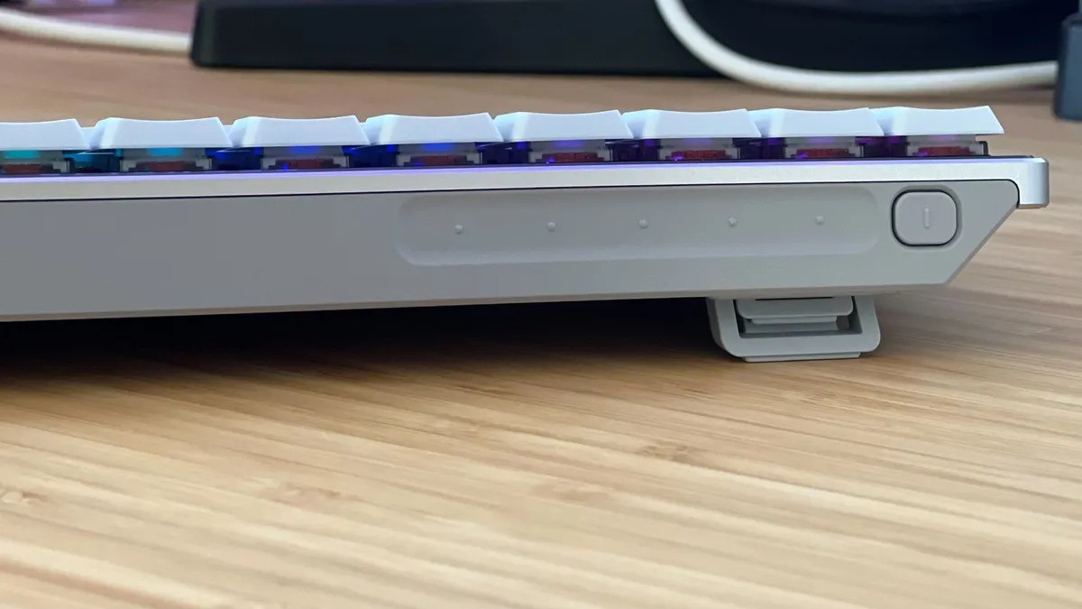 ROG Falchion RX Low Profile 04